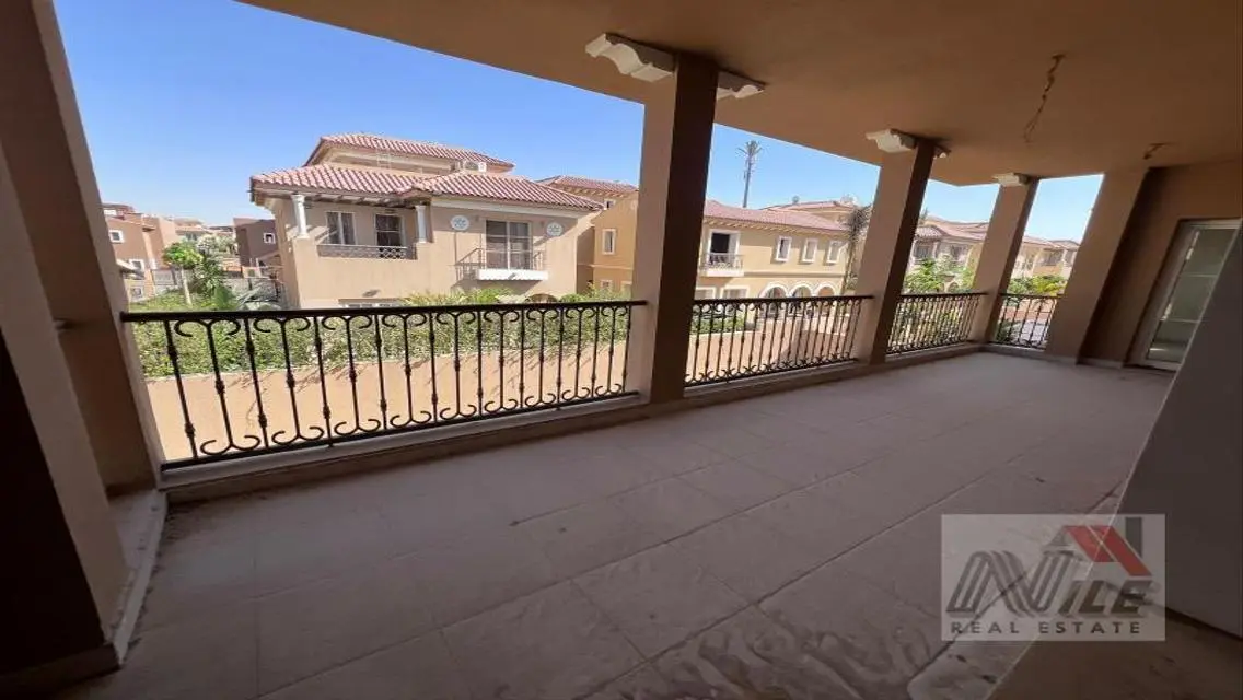Twinhouse At Hyde Park View Landscape Delivered