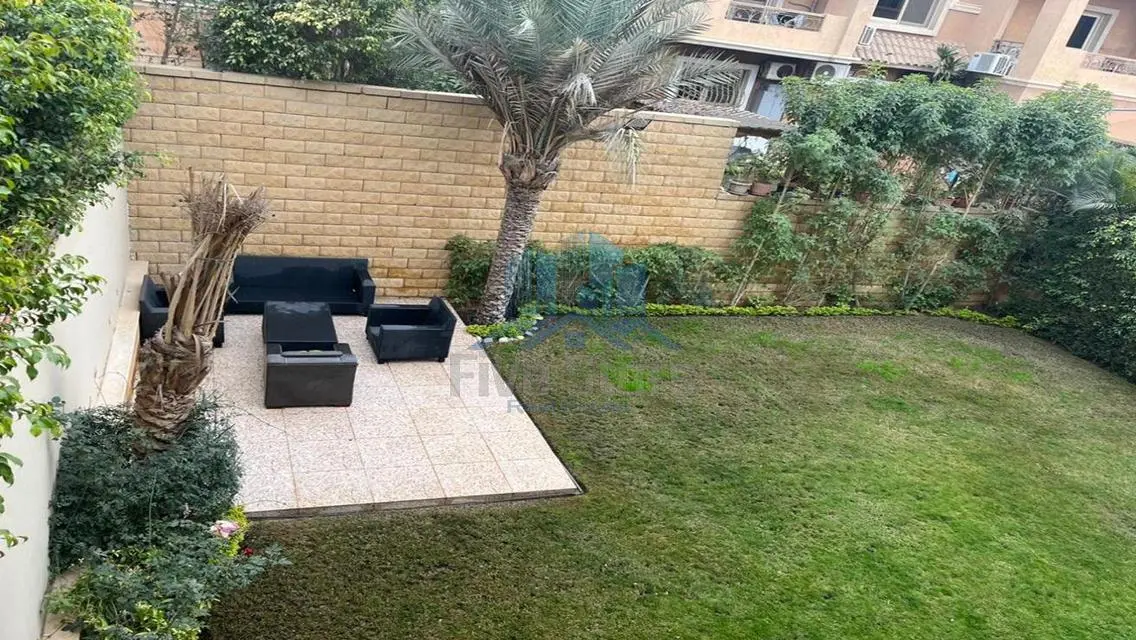 فيلا في موقع ممتاز بتشطيب سوبر لوكس عصري بسعر خيال