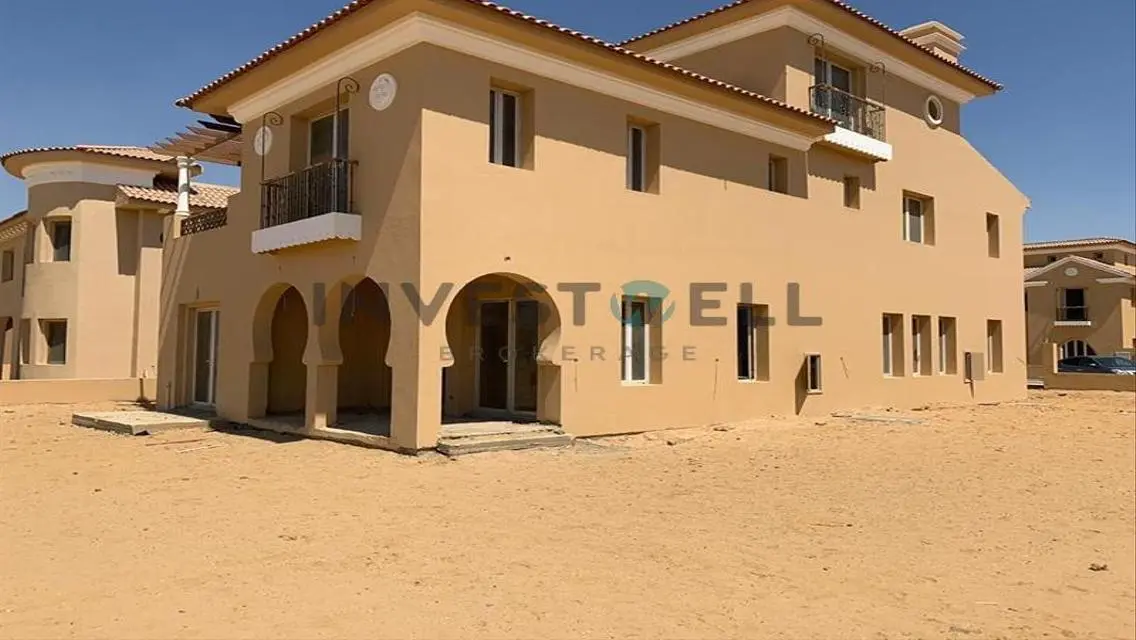 Luxury Apartment with 290 Square Meters and Private Garden
