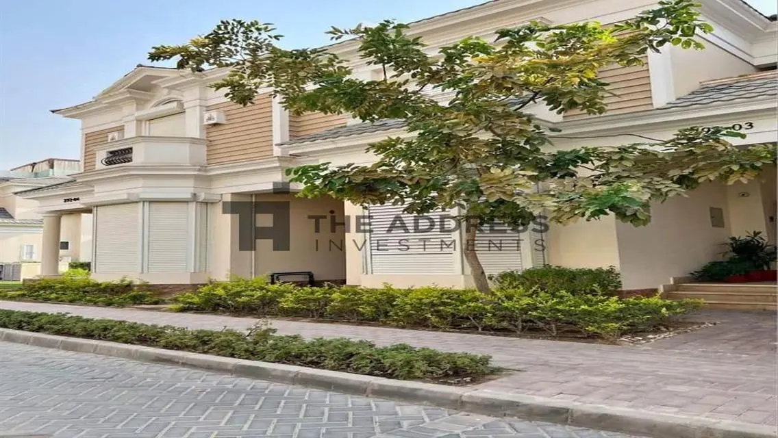 Luxury Villa with Spacious Area, Private Garden, and Pool