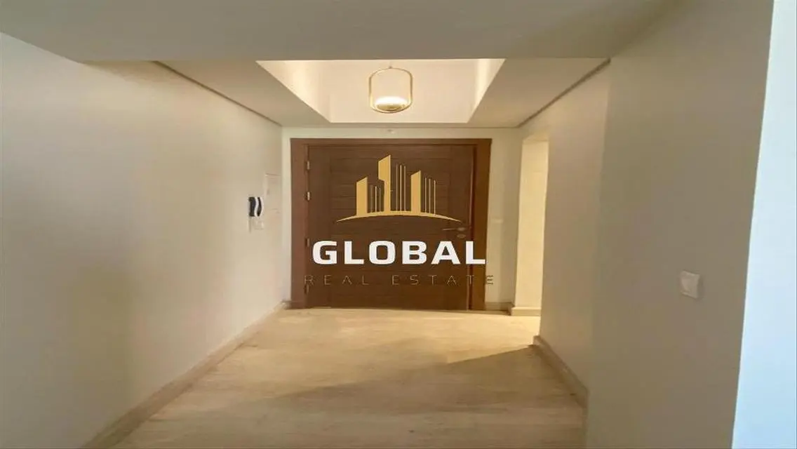 Fully Furnished Apartment 2 masters with View pool