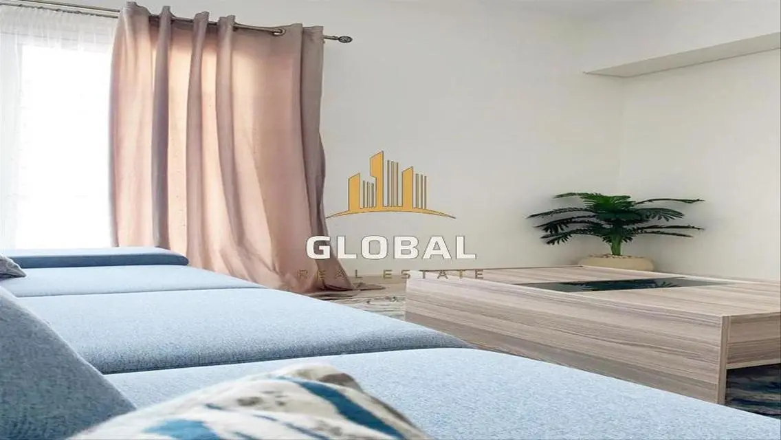 Fully Furnished Apartment 2 masters with View pool