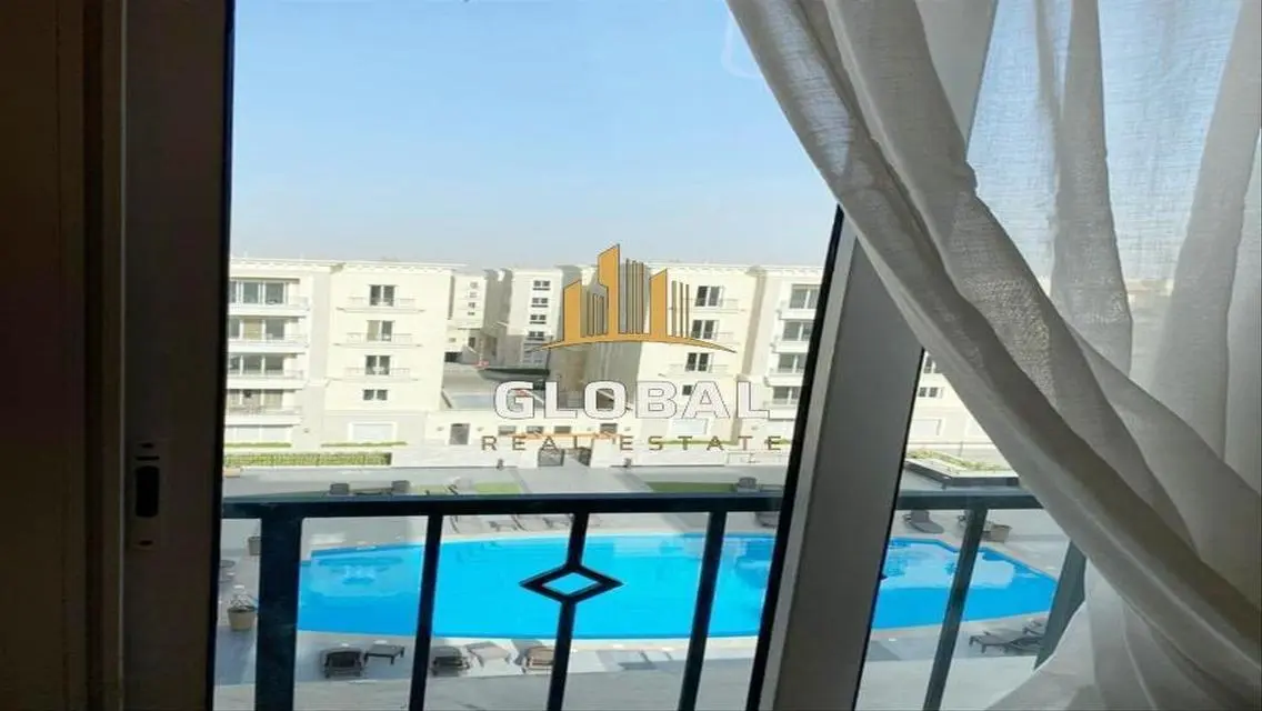 Fully Furnished Apartment 2 masters with View pool