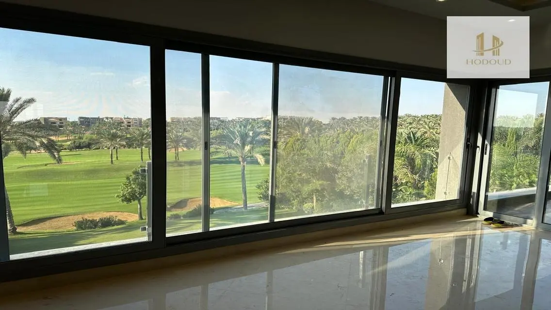 Luxury Villa on 3000 sqm in the Heart of the City