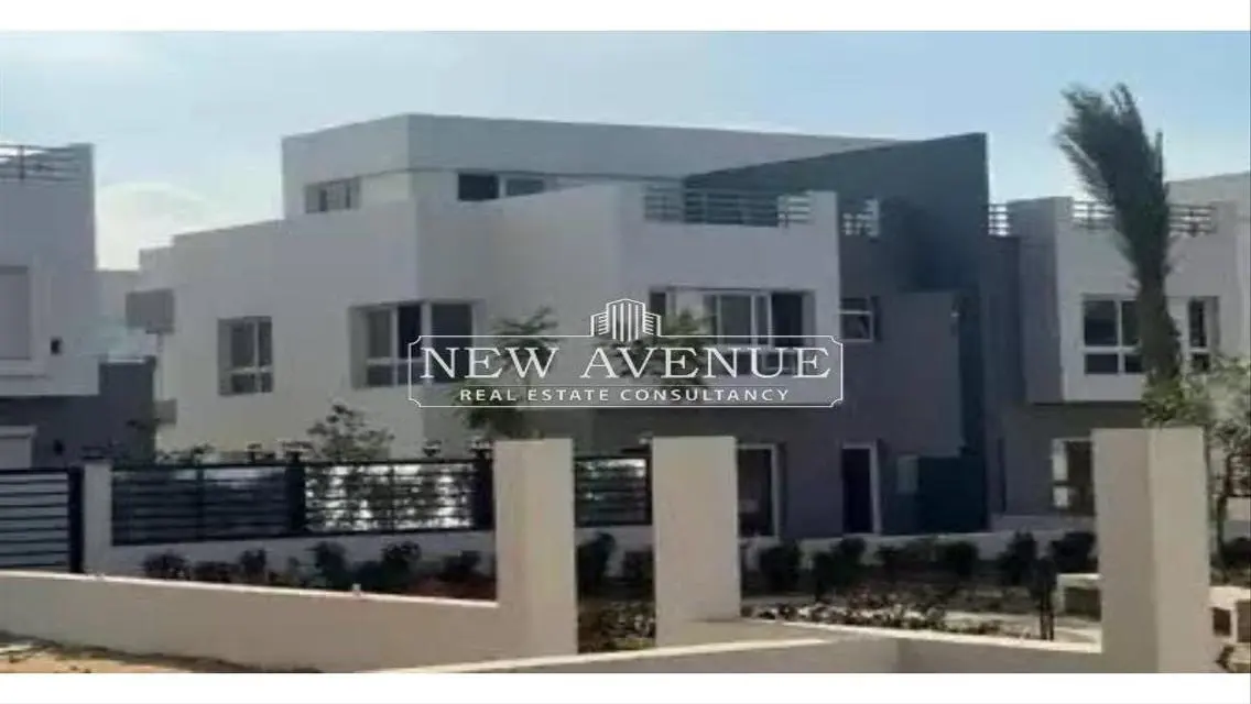 Lowest price twinhouse prime location in grand park