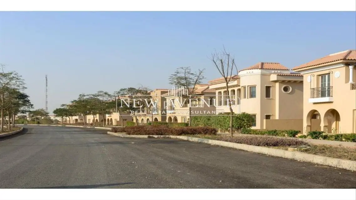 Lowest price twinhouse prime location in grand park