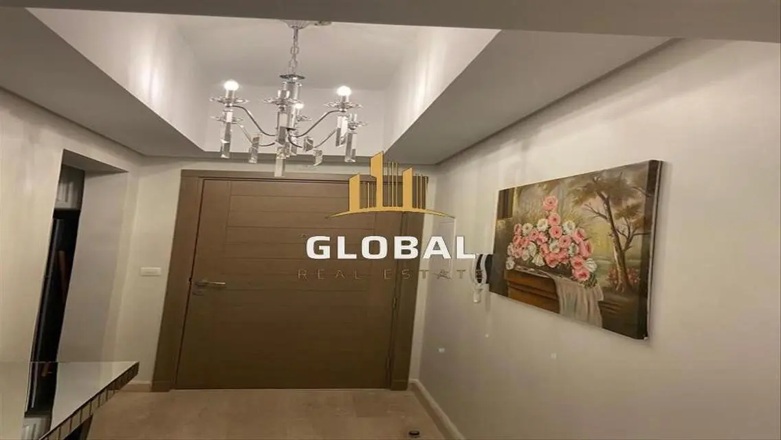 Fully furnished Apartment 2 bed with view pool