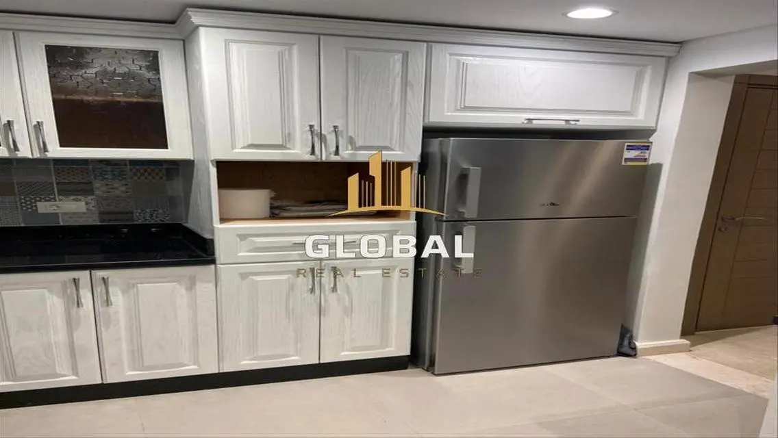Fully furnished Apartment 2 bed with view pool
