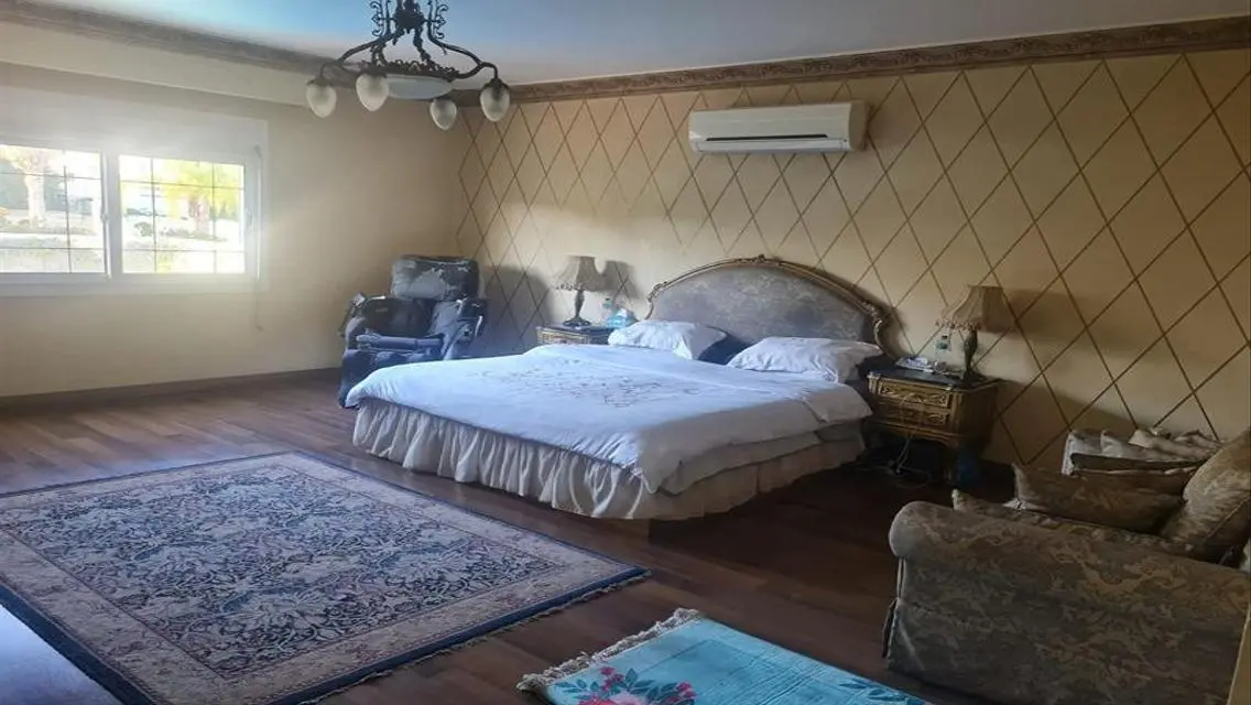 فيلا فاخرة في كومبوند رويال هيلز