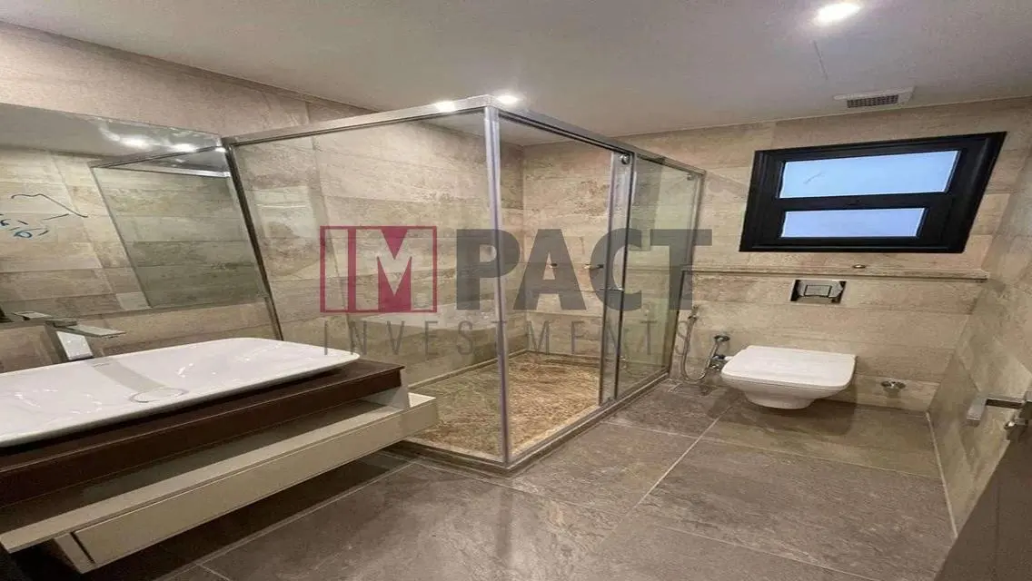 فيلا فاخرة بمسبح خاص وحديقة