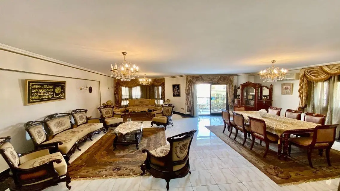 200 sqm Apartment for Sale with Balcony and Covered Parking