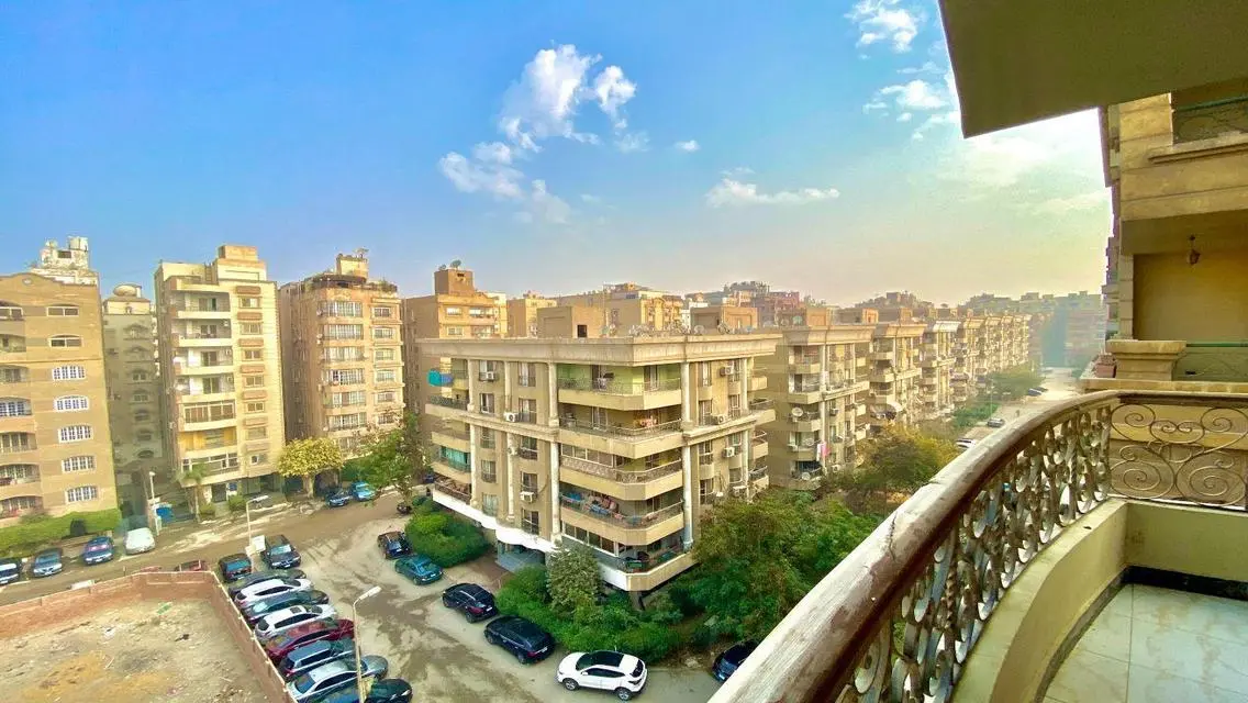 200 sqm Apartment for Sale with Balcony and Covered Parking