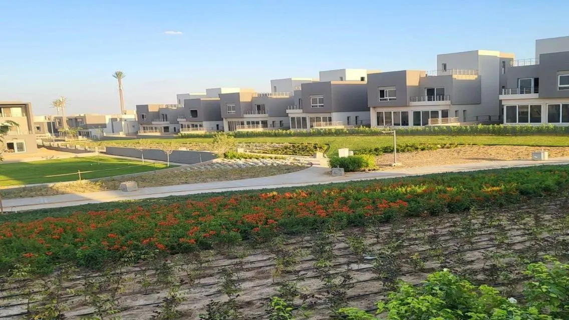 Luxury Villa for Sale with Stunning Lake View