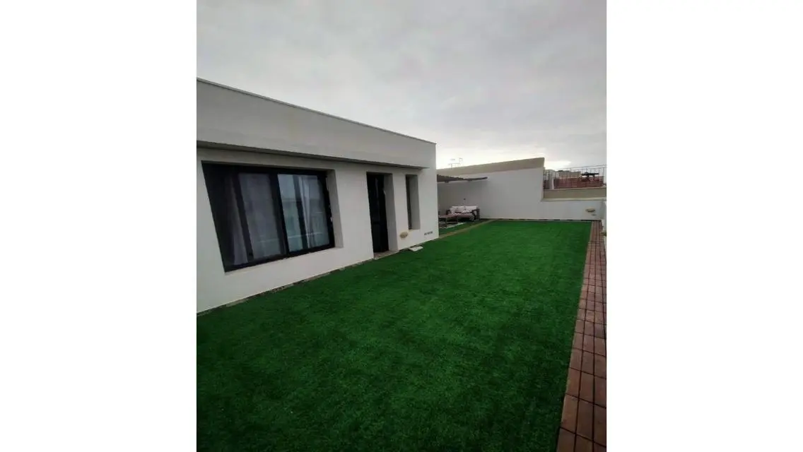 Luxurious Villa with Private Garden and Shared Pool