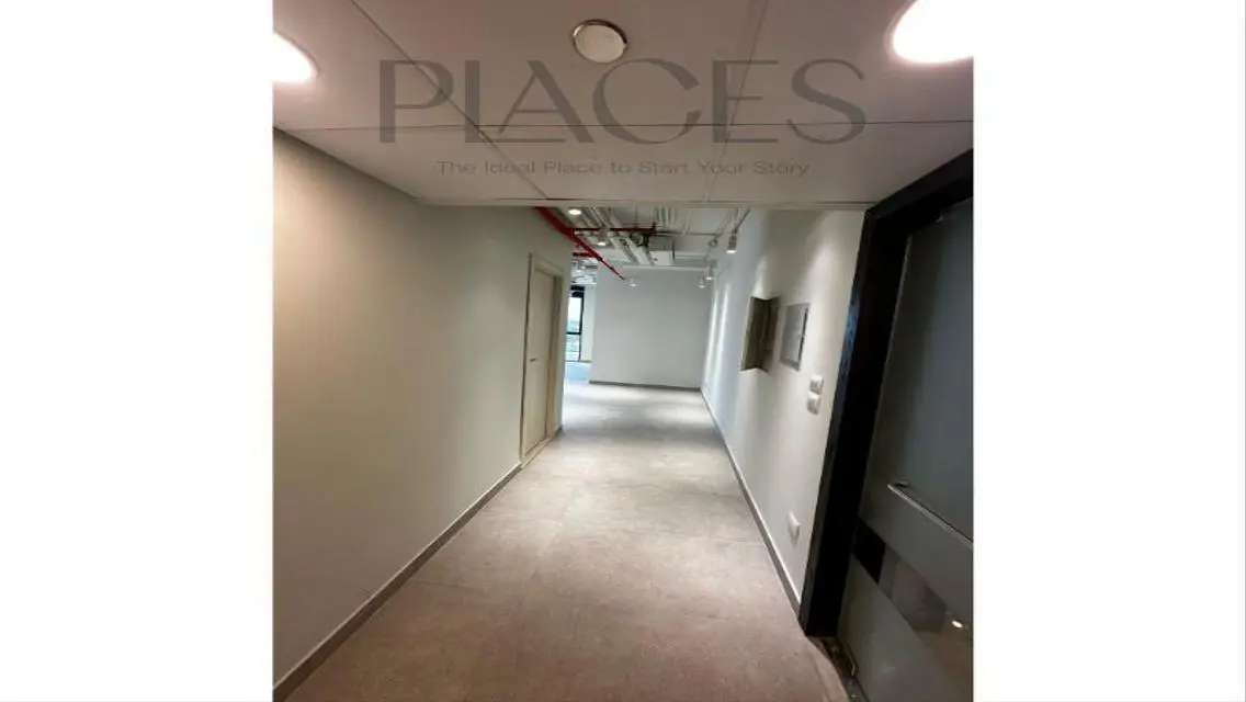 135 Hyde Park