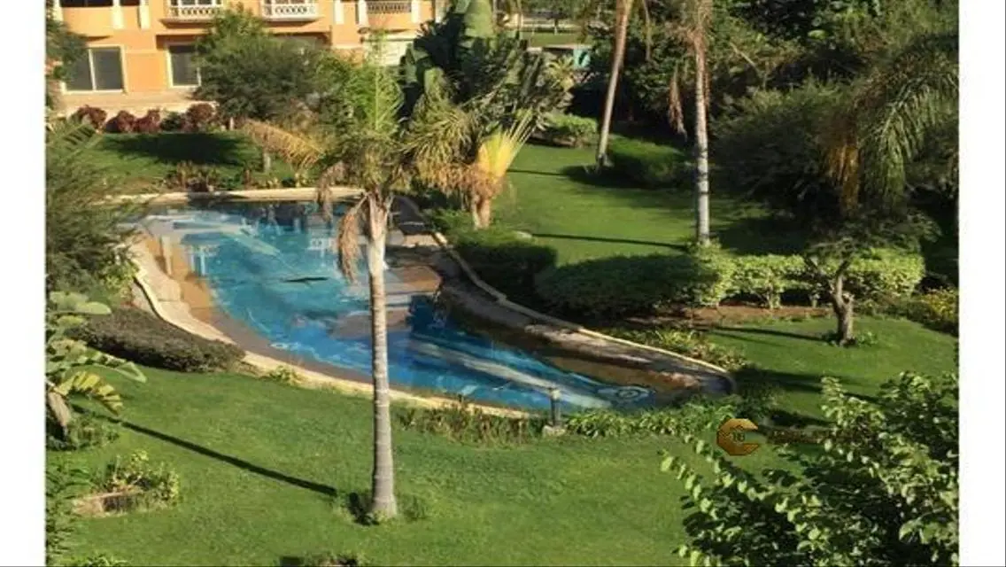 فيلا فاخرة للبيع في موقع متميز