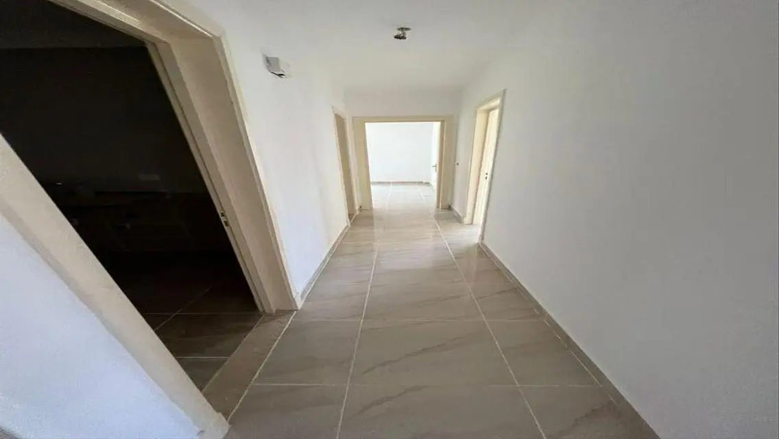 Luxury Apartment with Spacious Area in Prime Location