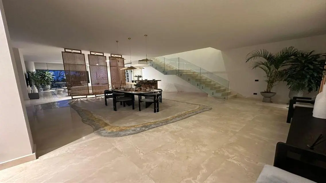 Luxury Villa for Sale with Private Pool and Garden