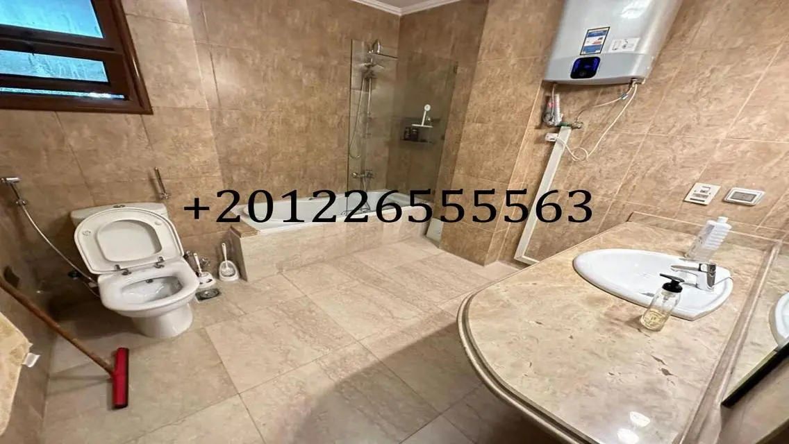 Luxury 4-Bedroom Apartment with Stunning Views
