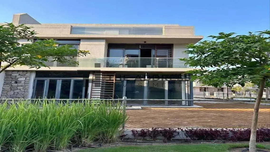 Luxury Villa with Private Pool and Garden in New Cairo