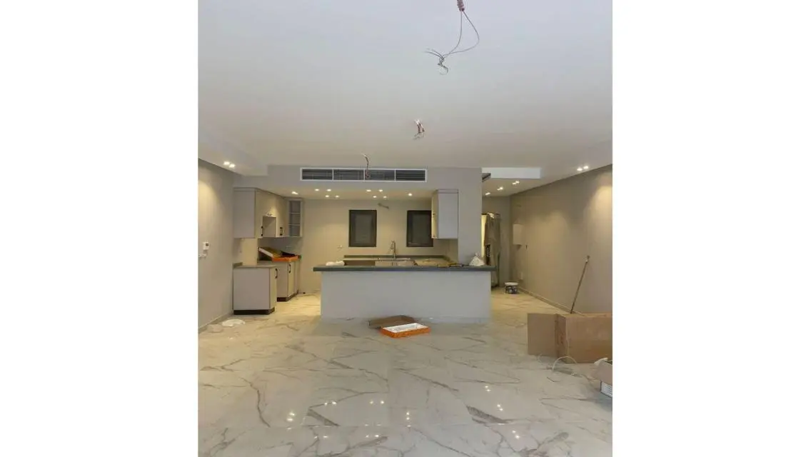 Luxury Villa with Amazing Features for Sale in Prime Location
