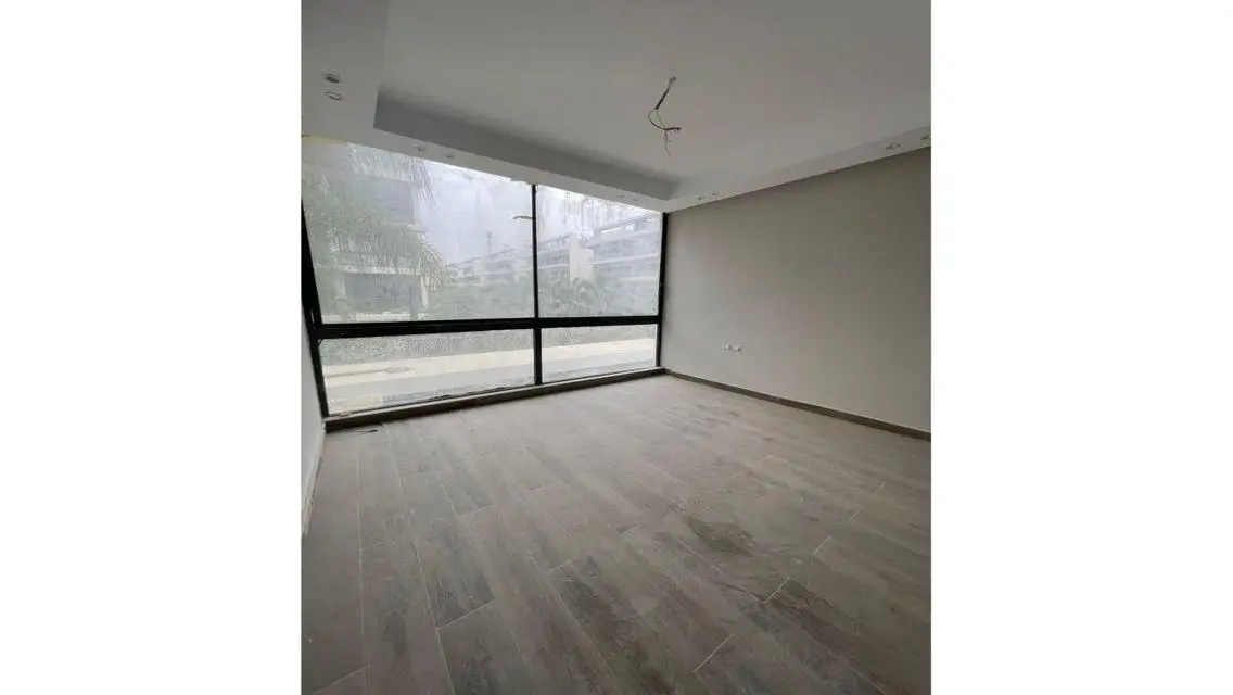 Luxury Villa with Amazing Features for Sale in Prime Location