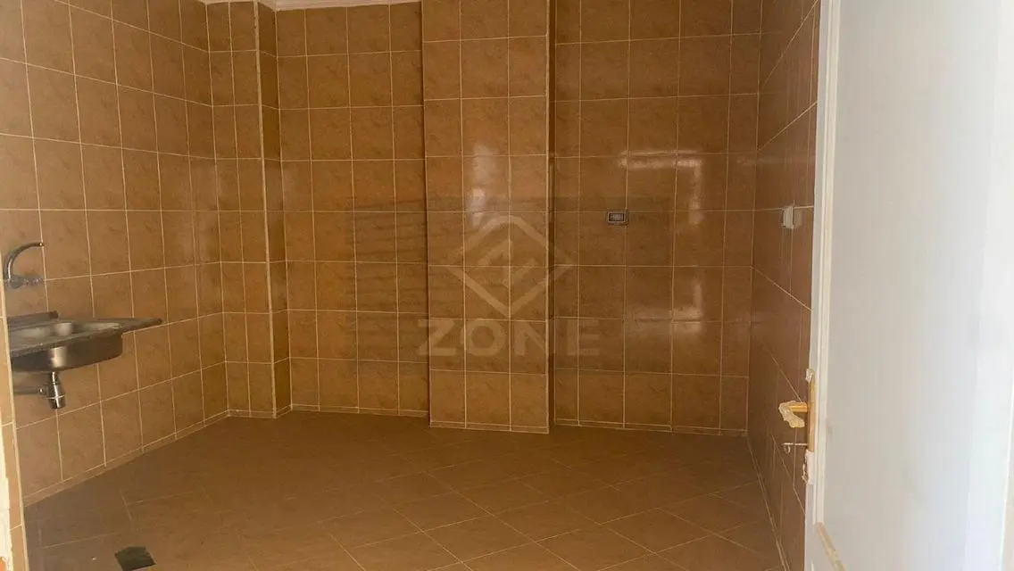 مكتب حديث للإيجار في مدينة مدينتي