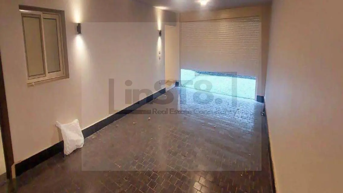 إقامة فاخرة مع حديقة ومسبح خاص