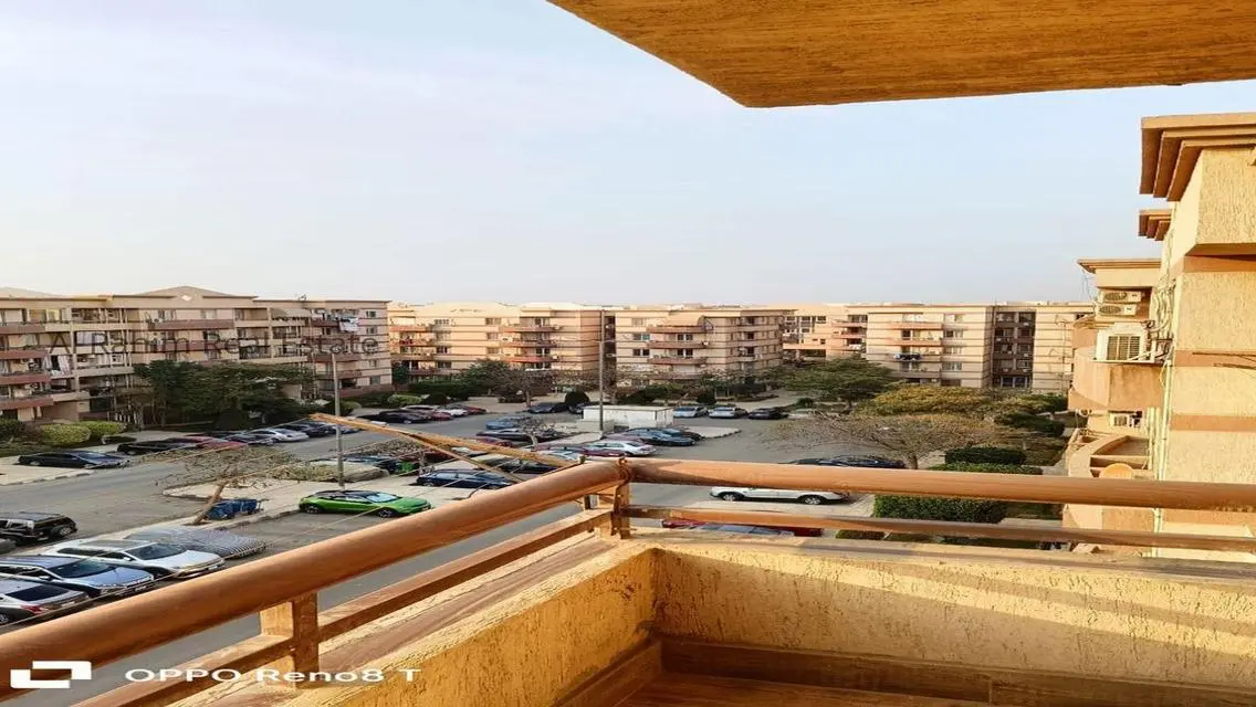 شقة فاخرة بمساحة 800 متر للبيع