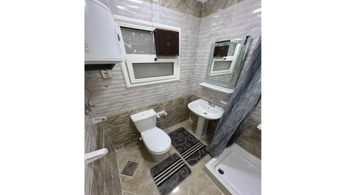 شقة مميزة بمرافق فاخرة للبيع