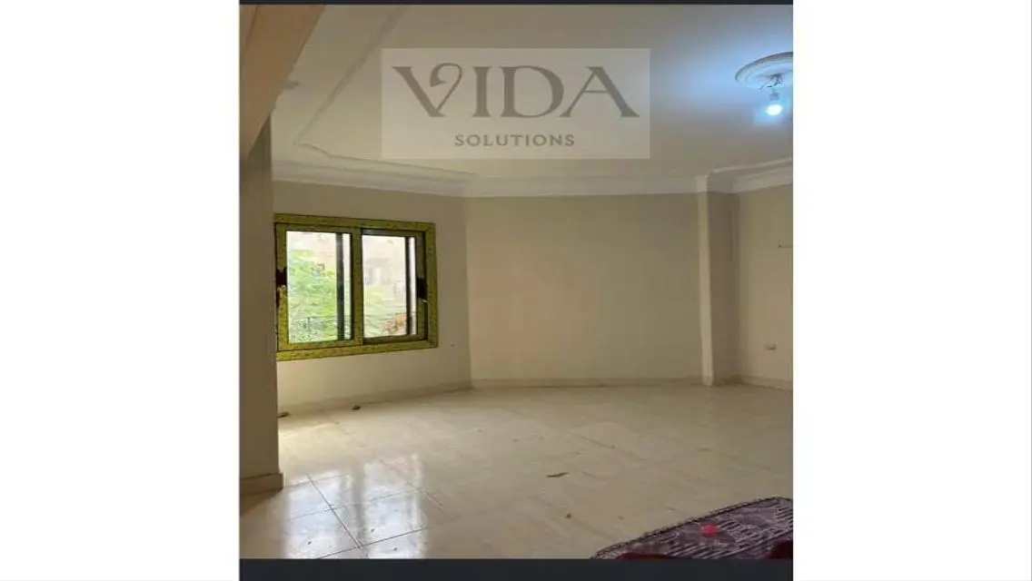 شقة فاخرة للبيع بمساحة واسعة