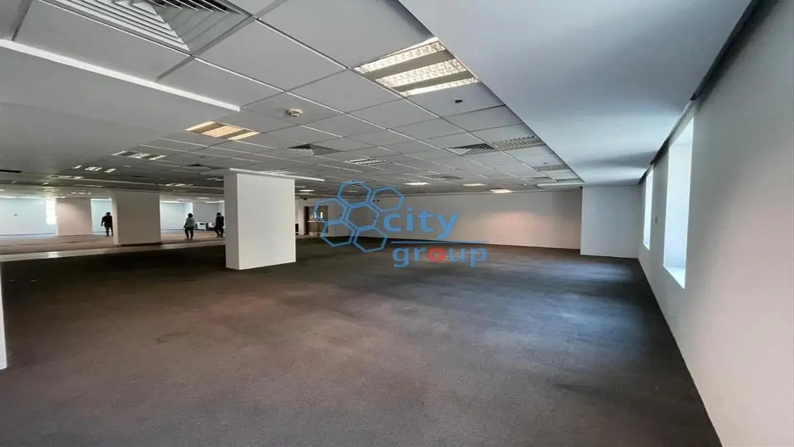 Investment Opportunity: Office for Sale with 1000 Square Meters