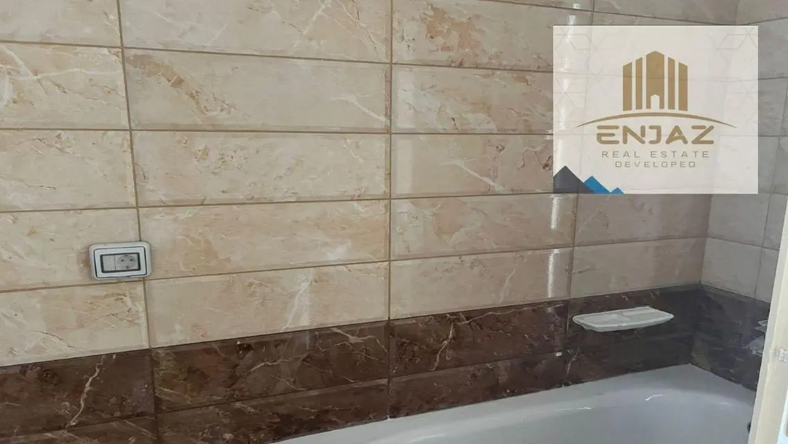 Luxurious Apartment for Sale in B14