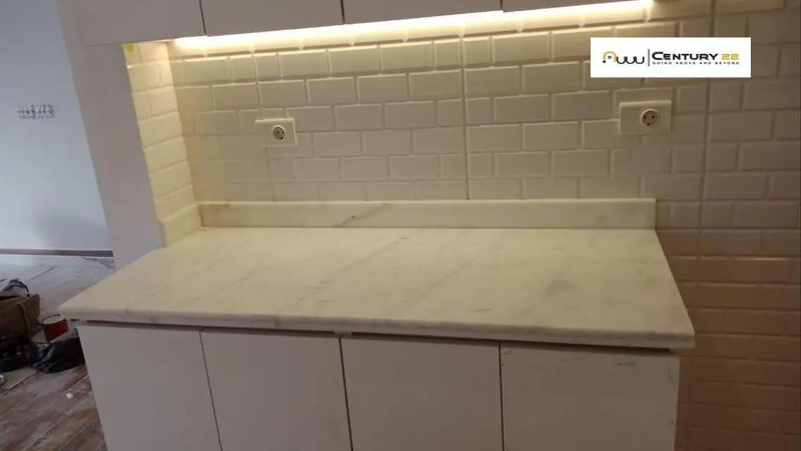 Luxury Apartment for Sale at 20-V Residence