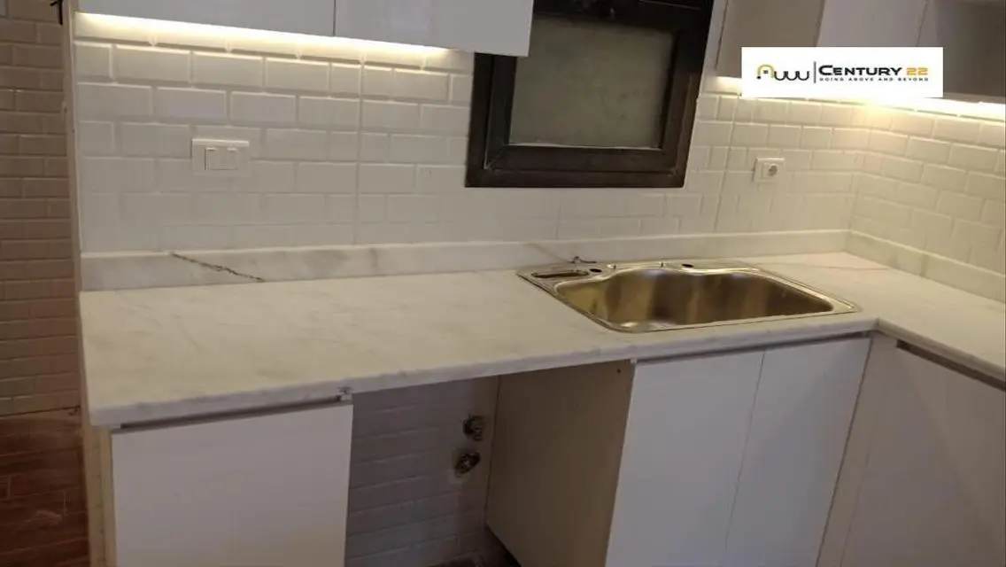 Luxury Apartment for Sale at 20-V Residence