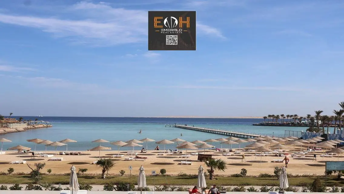 Luxury Apartment for Sale with 1300 Meters Space and Pool