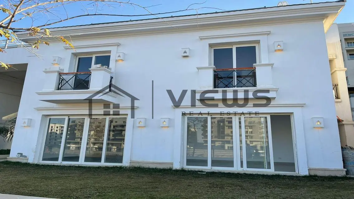 Luxurious Apartment in I-City with Private Garden and Stunning Views