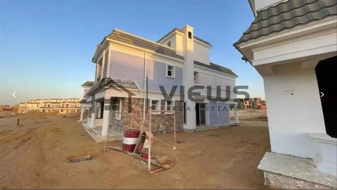 Luxurious Apartment in I-City with Private Garden and Stunning Views