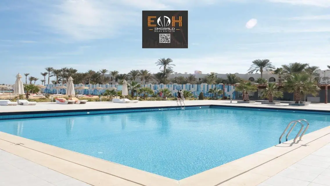 Luxury Apartment with Lake View for Sale