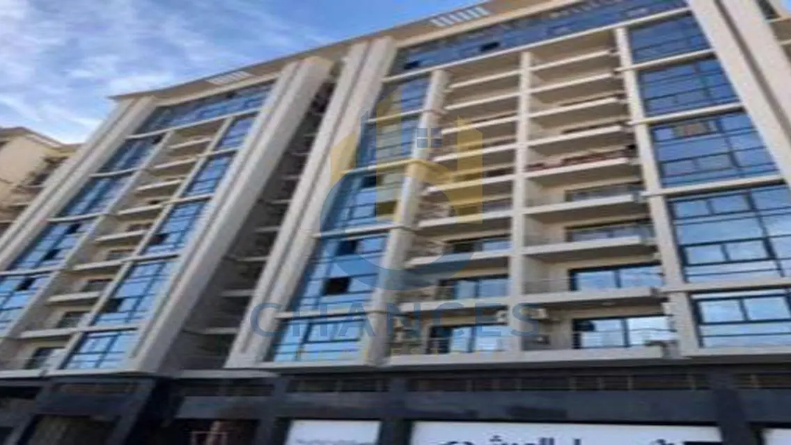 شقة ثلاث غرف للبيع في Chances Real Estate