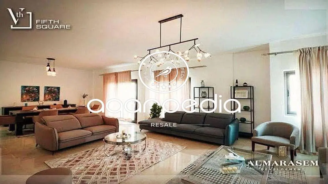 Luxury Apartment Overlooking Lakes - 700 sqm