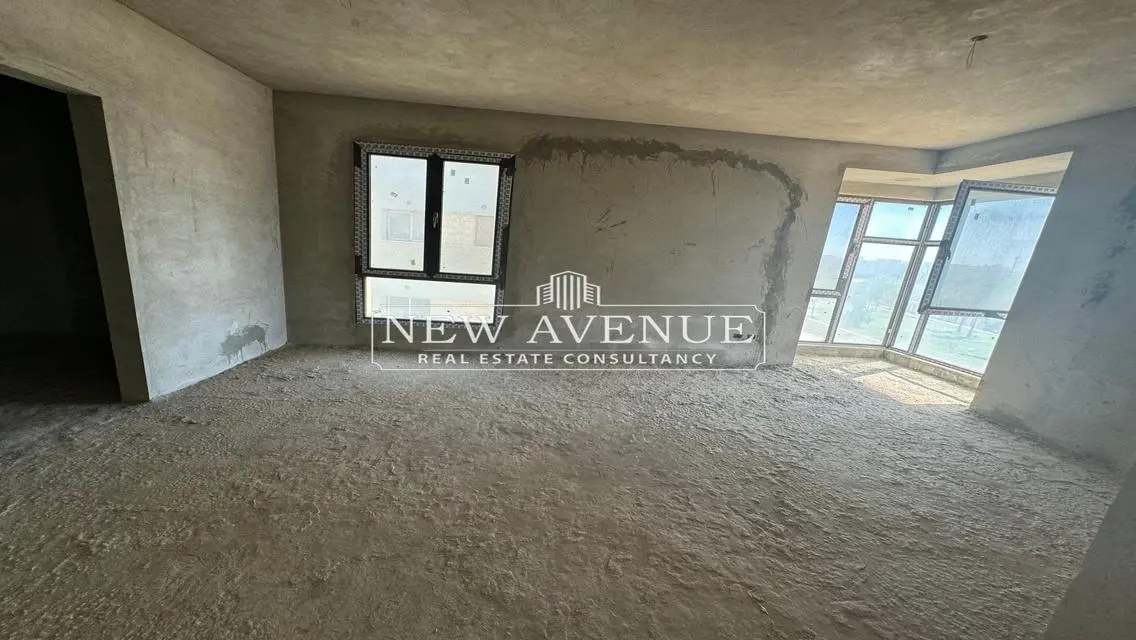 Luxurious Apartment for Sale with Spacious Area