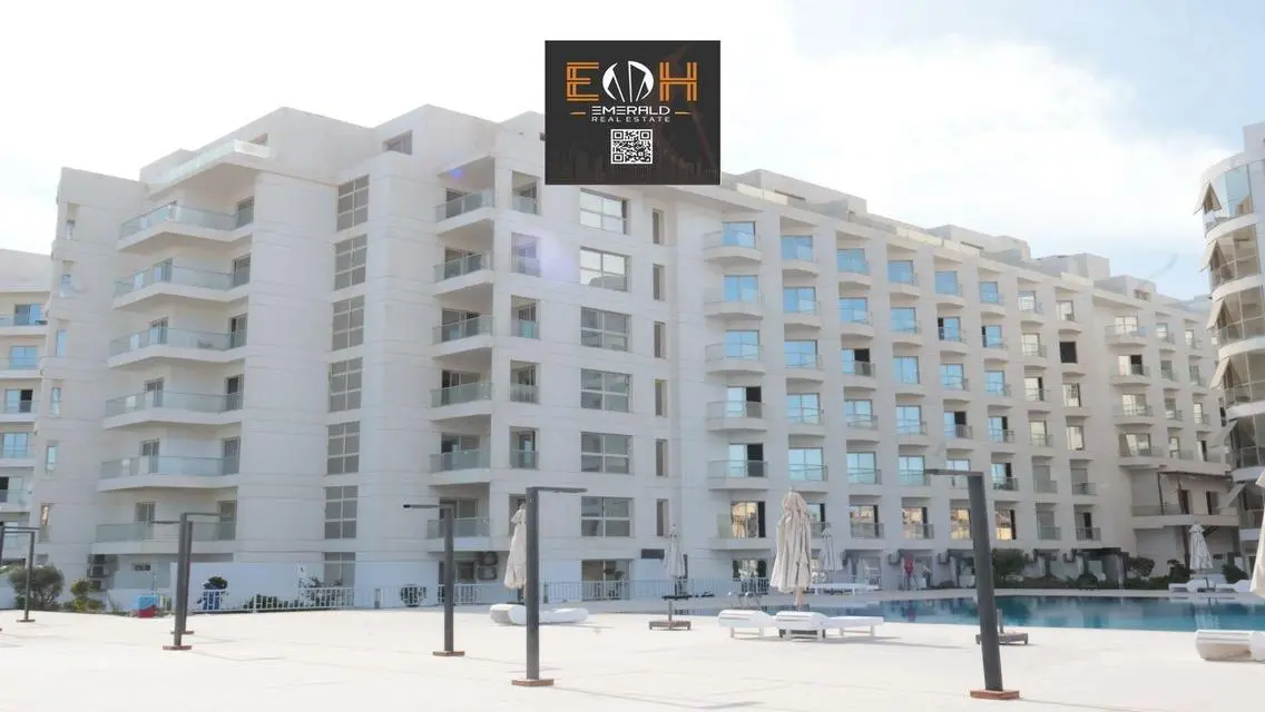 Luxury Apartment with Spacious Layout and Shared Pool