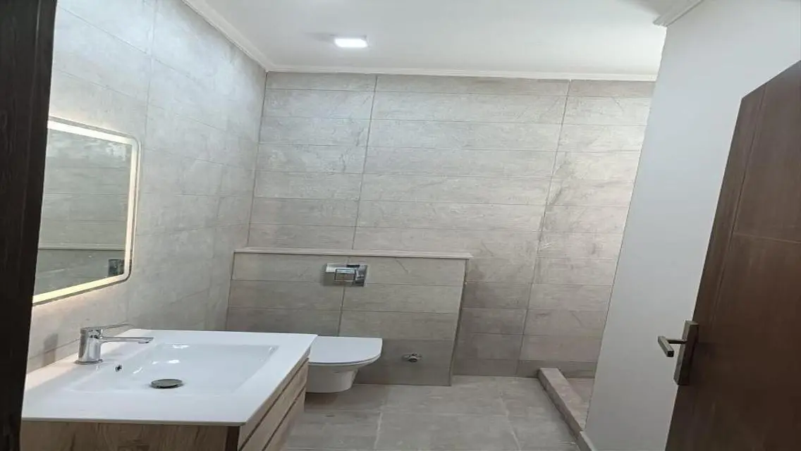 Luxury Apartment in Up City Towers with Pool and Private Garden