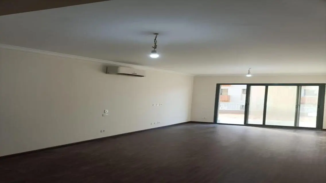 Luxury Apartment in Up City Towers with Pool and Private Garden