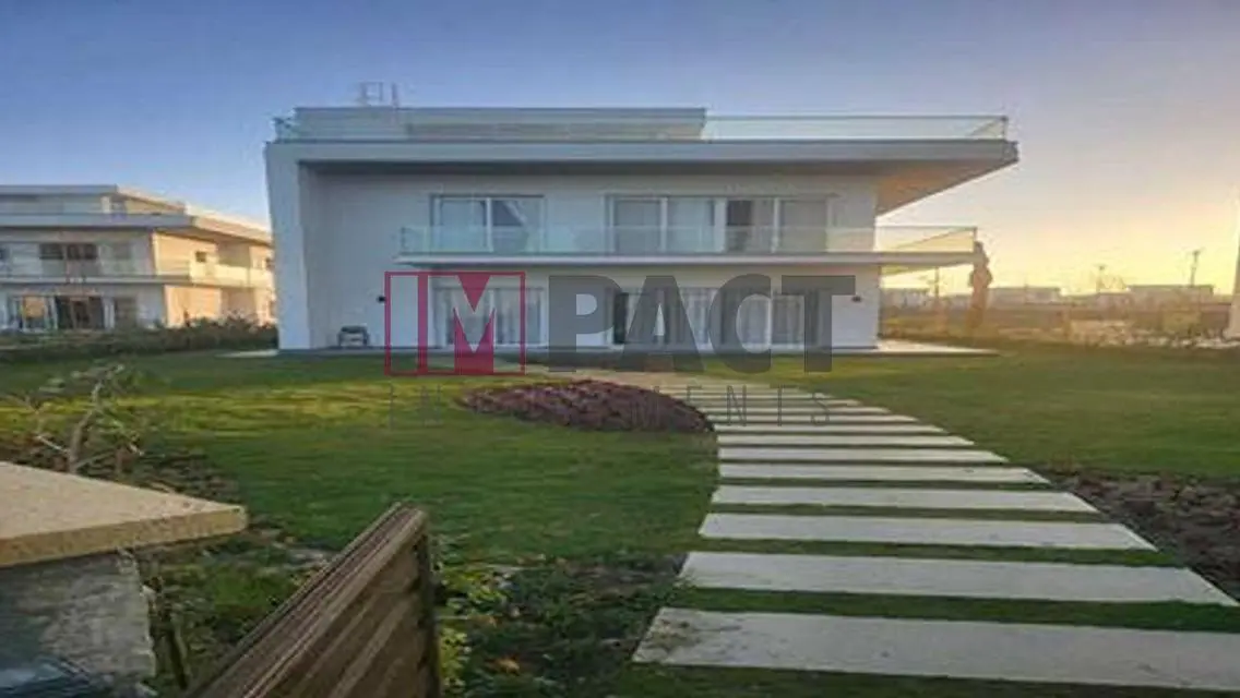 Luxury Villa in Mazarine - New Alamein