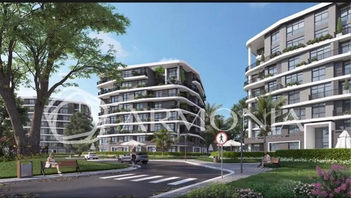 Luxury Apartment in R7 South with Garden and Pool