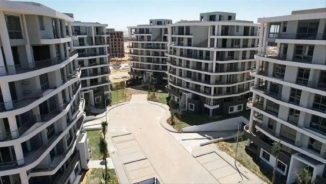 Luxury Apartment in R7 South with Garden and Pool