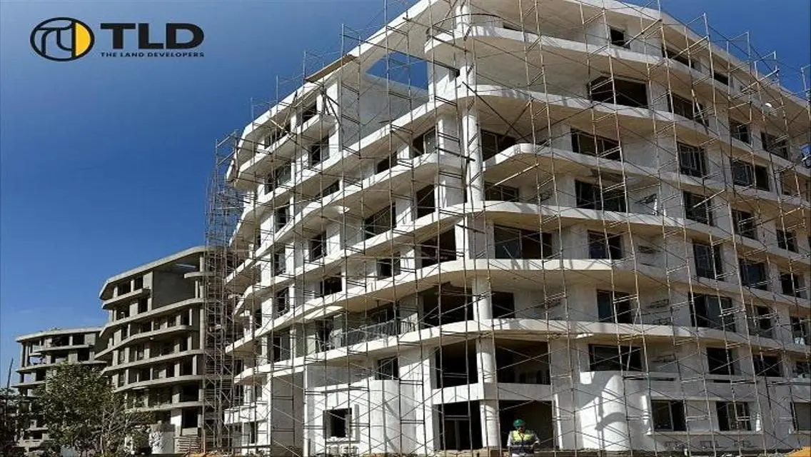 Luxury Apartment in R7 South with Garden and Pool