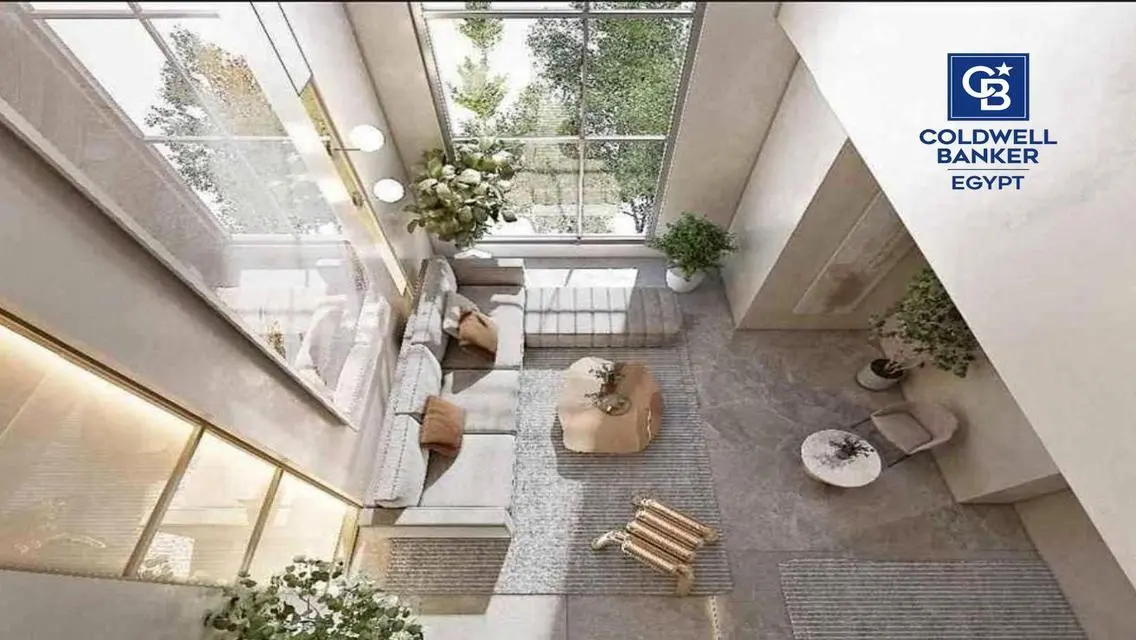 Luxury Apartment with Stunning Lake View